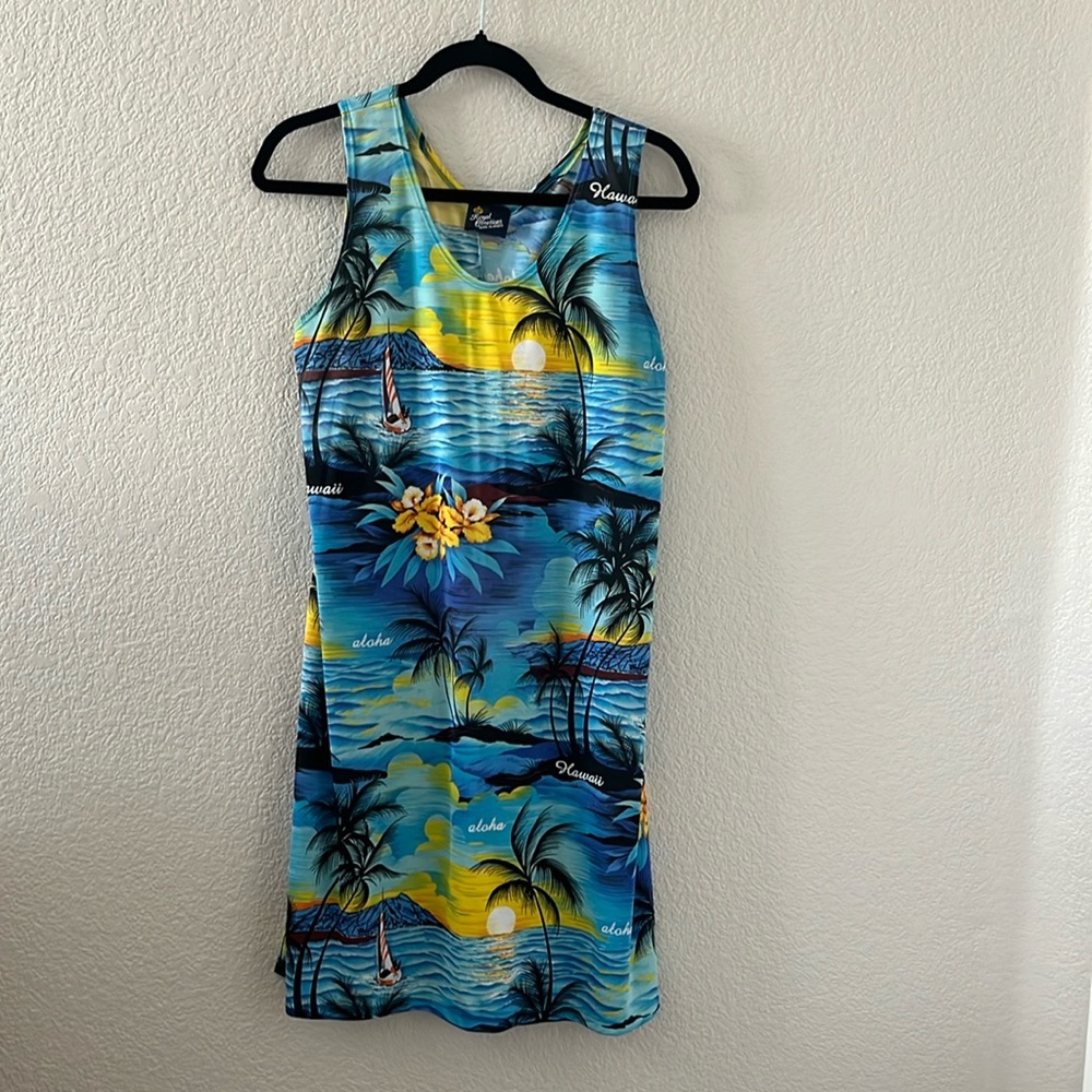 Hawaii Dress. Fits like L